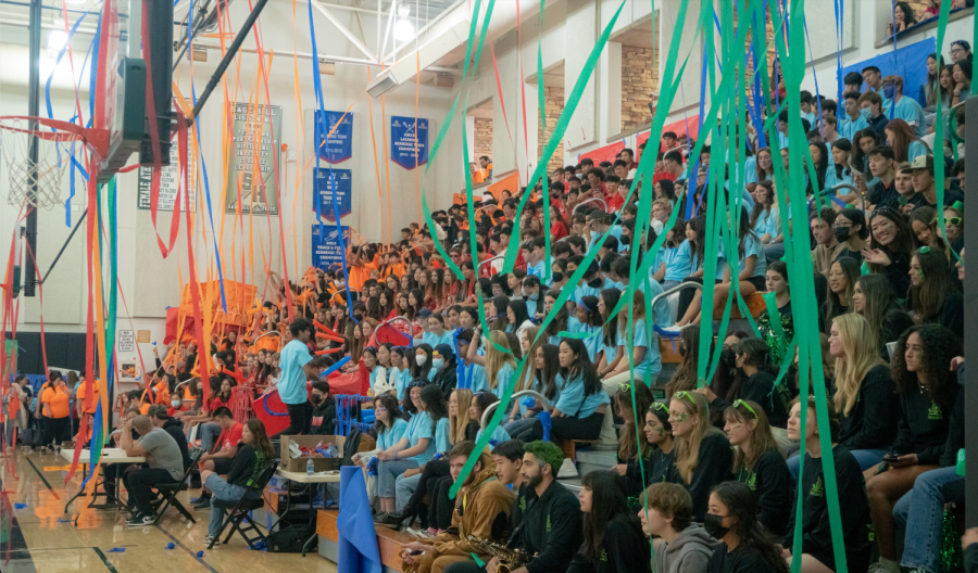 Students+wore+grade+level+shirts+to+the+pep+rally.